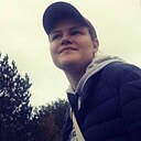 Знакомства: Карина, 20 лет, Волхов