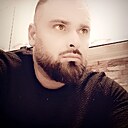 Знакомства: Ionut, 39 лет, Târgoviște