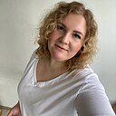 Знакомства: Ксения, 29 лет, Омск