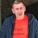 Знакомства: Максим, 38 лет, Керчь