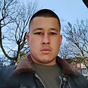 Знакомства: Юра, 32 года, Кимовск