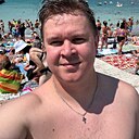 Знакомства: Дмитрий, 26 лет, Зеленогорск (Красноярский Край)