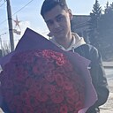 Знакомства: Максим, 22 года, Макеевка