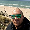 Знакомства: Дмитрий, 33 года, Новокузнецк