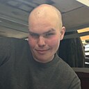 Знакомства: Макс, 20 лет, Курган