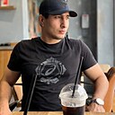 Знакомства: John, 28 лет, Махачкала