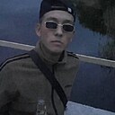 Знакомства: Макс, 22 года, Старобельск