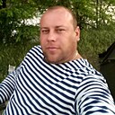 Знакомства: Олег, 38 лет, Нижнегорский