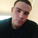 Знакомства: Макс, 22 года, Москва