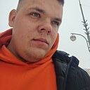 Знакомства: Максим, 22 года, Бобруйск