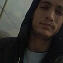 Знакомства: Valentin, 23 года, București