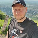 Знакомства: Антон, 35 лет, Москва