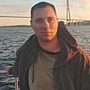 Знакомства: Максим, 32 года, Ейск