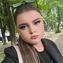 Знакомства: Викуля, 29 лет, Макеевка