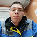 Знакомства: Максим, 22 года, Усинск