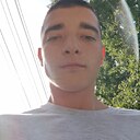 Знакомства: Вадим, 21 год, Стародуб