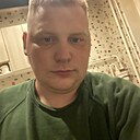 Знакомства: Денис, 25 лет, Петриков