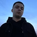 Знакомства: Илья, 21 год, Скидель