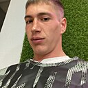 Знакомства: Валентин, 29 лет, Уссурийск