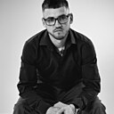 Знакомства: Валентин, 25 лет, Феодосия