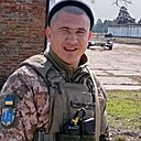 Знакомства: Антон, 31 год, Новомосковск