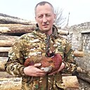 Знакомства: Максим, 44 года, Волжский