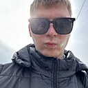 Знакомства: Максим, 19 лет, Новосибирск