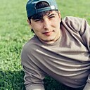 Знакомства: Рустам, 22 года, Питерка