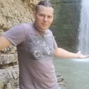 Знакомства: Евгений, 32 года, Темрюк