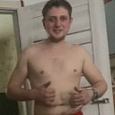 Знакомства: Олег, 23 года, Бачатский