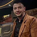 Знакомства: Marius, 27 лет, București