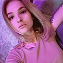 Знакомства: Ксения, 30 лет, Екатеринбург