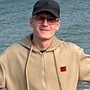 Знакомства: Валера, 28 лет, Прохладный