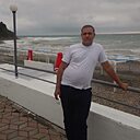 Знакомства: Артём Чилольян, 34 года, Выселки