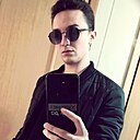 Знакомства: Денис, 28 лет, Холмск