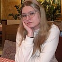 Знакомства: Алина, 18 лет, Черногорск