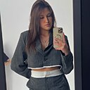 Знакомства: Ангеліна, 19 лет, Хмельницкий