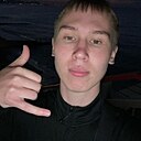 Знакомства: Максим, 22 года, Адлер