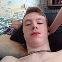 Знакомства: Максим, 21 год, Мурманск