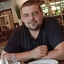 Знакомства: Виктор, 38 лет, Саратов
