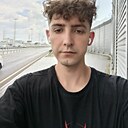 Знакомства: Валентин, 25 лет, Люберцы