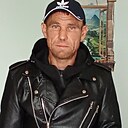 Знакомства: Евгений, 45 лет, Артем