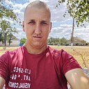 Знакомства: Санёк, 27 лет, Геническ