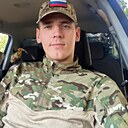 Знакомства: Антон, 23 года, Зугрэс