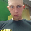 Знакомства: Денис, 19 лет, Лиски