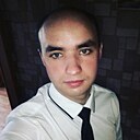 Знакомства: Денис, 29 лет, Белово