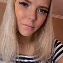 Знакомства: Юлия, 27 лет, Луга