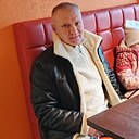 Знакомства: Валерий, 41 год, Великие Луки