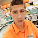 Знакомства: Артем, 31 год, Шебекино