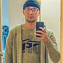 Знакомства: Иван, 27 лет, Мончегорск